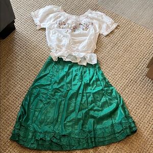 🎉3 for $15- Vintage homemade Embroidered Blouse and Green Skirt Set